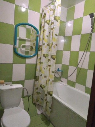 Трикімнатна квартира в місті Суми біля університету на Хіміку - фото 1