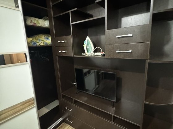 Пилипа Орлика 25 місце для авто у дворі Полтава