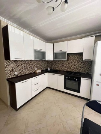 Оренда 1 км квартири з і/о Канада - фото 1