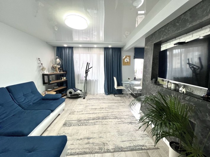 Оренда 3-кімнатної на Дружбі - фото 1