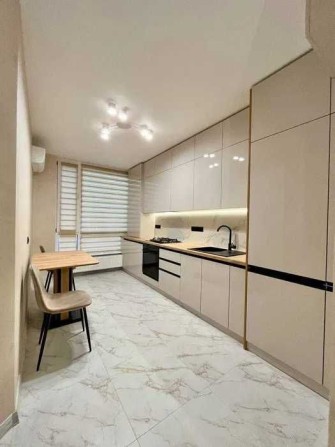 Квартира в центрі з панорамним виглядом в ЖК бізнес класу "Авторський" - фото 1