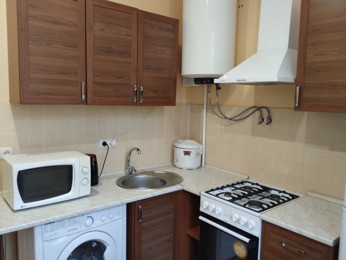 Здається 2-кімн. квартира на пр. Гагаріна, 98 кв., без комісії - фото 1