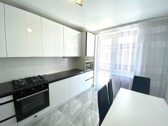 Простора та світла квартира (вул. Тролейбусна) Тернополь