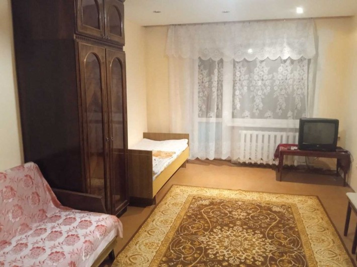 Оренда 1 к квартири вул Чарівна (Район 8-ї міської лікарні) - фото 1