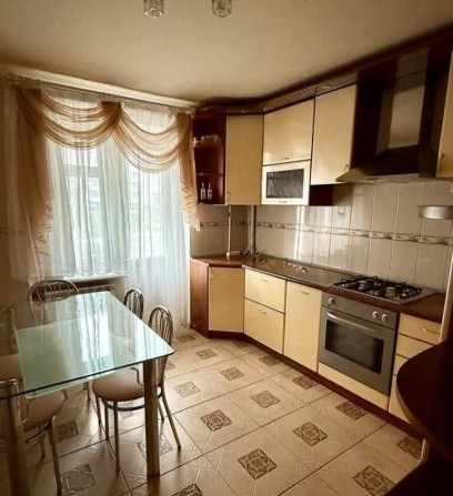 Оренда 2к квартири на масиві Дружба біля педунівурситету з і/о, рем. - фото 1