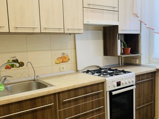 Сдам-3кв.ул.В.Гурова (2дет.больница) Кривой Рог