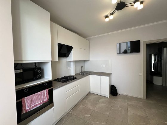 Оренда.1км.квартири. Довженка-58 поряд парку та озера Ивано-Франковск