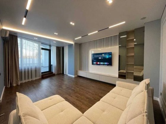 Оренда.Стильна 2к+кухня студія + паркінг в ЖК Парус . Івано-Франківськ