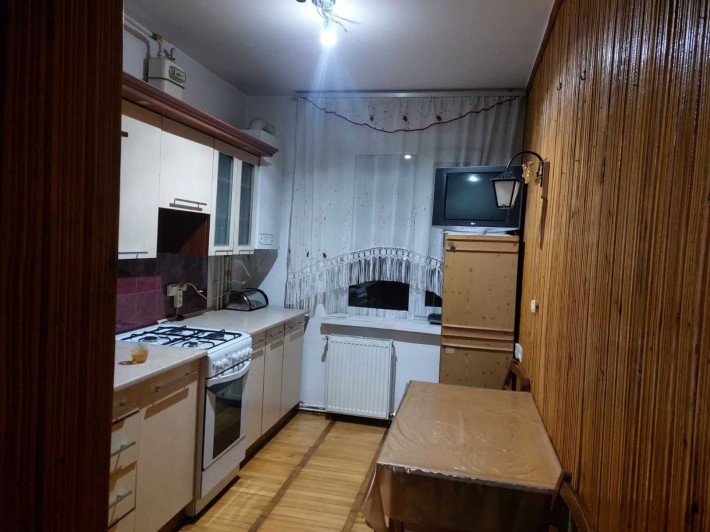 Оренда 3-кімнатної квартири з окремими кімнатами, по вул. Морозенка - фото 1