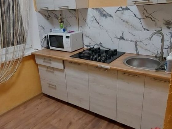 Здається 2 кімнатна квартира на 98 кварталі . Кривий Ріг