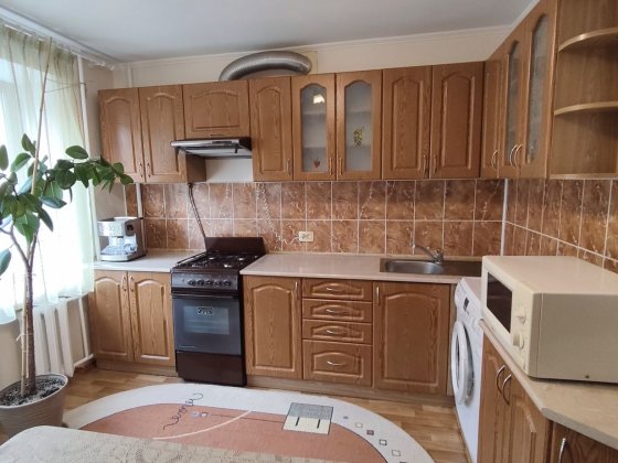 Оренда 2 кімнатної квартири на Відінській. Гарний стан. Вільна Рівне