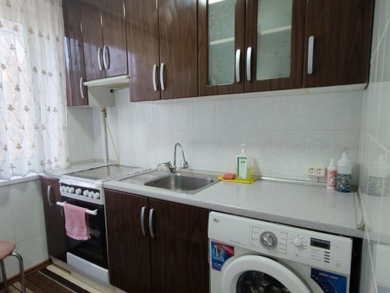 Оренда трьох кімнатна квартира для сімейної пари. Суми