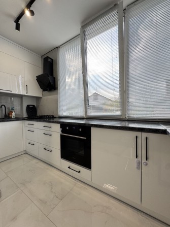 Оренда центр 1.5 кімнати вул Зелена - фото 1