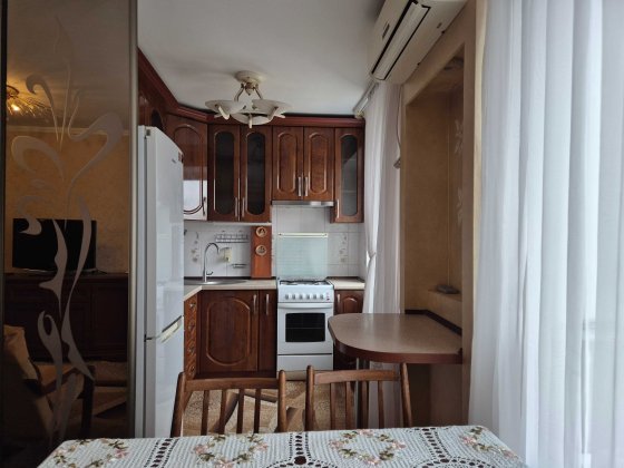 Автовокзал сдам 2-х кім квартиру 4/5цегла ремонт Полтава