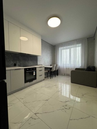 Здам в оренду однокімнатну квартиру на Ювілейному перша здача - фото 1