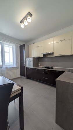 Квартира білі ТЦ Європорт - фото 1