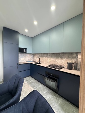 Оренда стильної 1 км квартири поруч з озером - фото 1