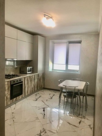 Оренда сучасної  1 кім квартири поруч парку Шевченка, Новобудова. - фото 1