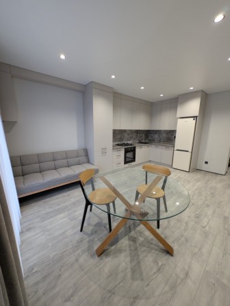 Оренда 1 кімнатної квартири на Щасливому перша здача! - фото 1