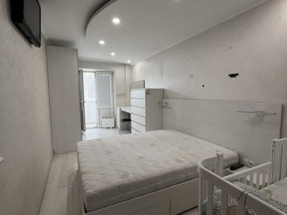 Оренда трикімнатної квартири! Район Чайки!! Ровно