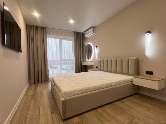 Здається 1- кімнатна квартира. Перша здача! Рівне