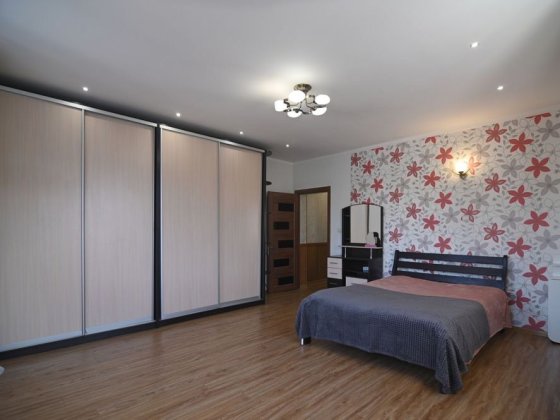 Здається квартира з автономним опаленням вул.Волі Ровно