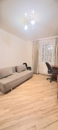 Оренда сучасної 2-к квартири біля озера - фото 1