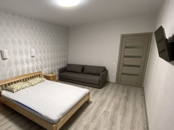 Стрітенська 18 новобудова з паркінгом Полтава