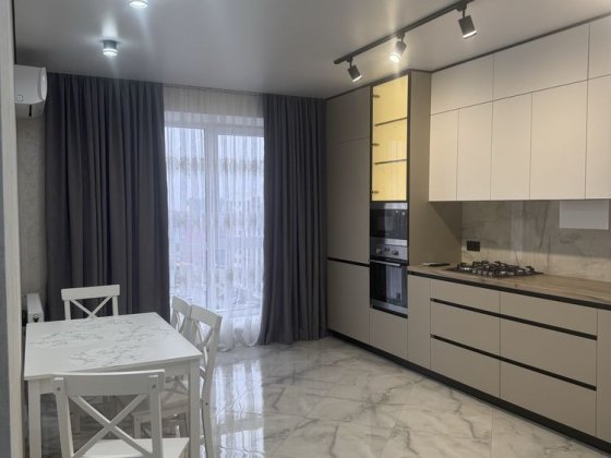 Оренда 1 кімнатної квартири на Щасливому