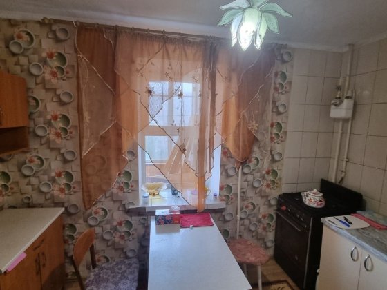 Оренда 1-кімнатна на Заливній з меблями