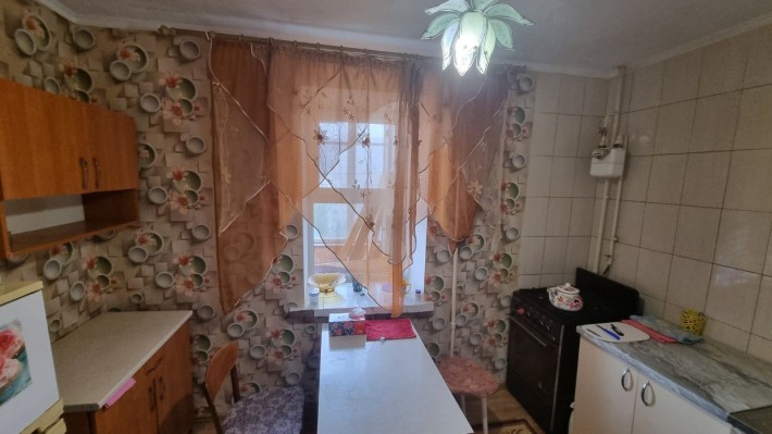 Оренда 1-кімнатна на Заливній з меблями - фото 1