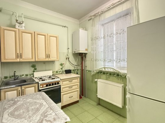 Оренда 1 кімнатна, КАРМЕЛЮКА-ГЕРЦЕНА, ГАЗОВИЙ КОТЕЛ, меблі та техніка! Чернівці