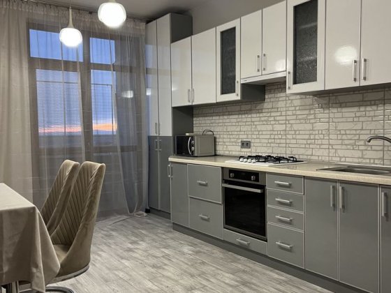 Оренда двокімнатної/жк грін ленд/світло постійно Ужгород