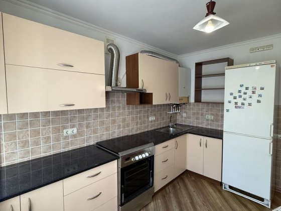 2-кімнатна з Індивідуальним опаленням вул.Пилипа Орлика р-н Парку Черновцы