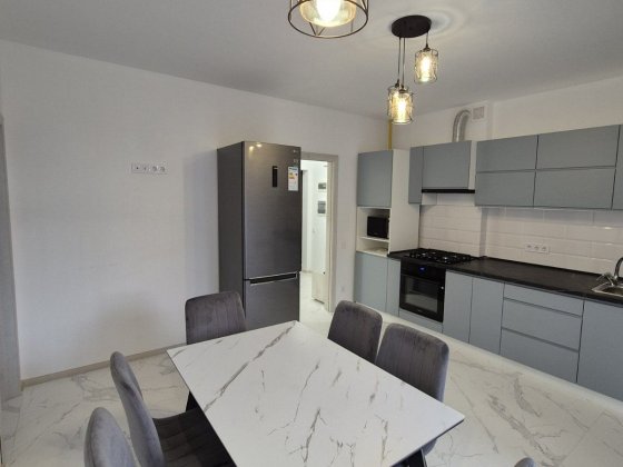 Здвється в оренду кв-ра біля 12 тої школи у новобудові Ужгород