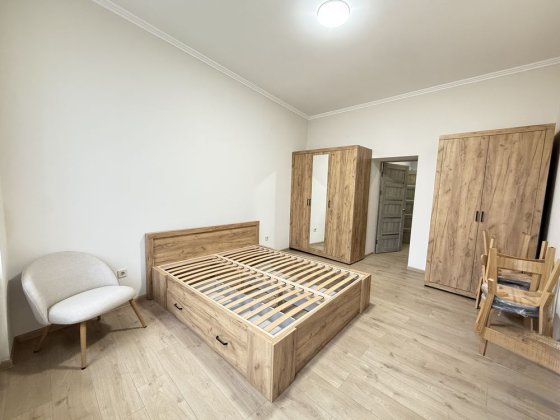 Оренда 1 кімн квартири+ кухня студія ЦЕНТР Турецька площа Чернівці