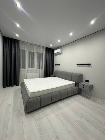 Перша здача 1 кімн. квартири на Щасливому - фото 1