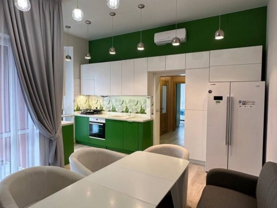 Оренда 3-кімнатної квартири, поруч район Чайки Ровно