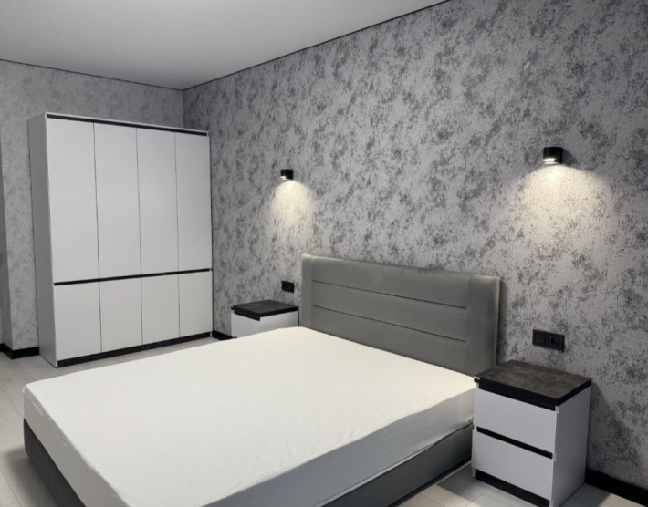 Оренда нової 1-кімнатної квартири - фото 1