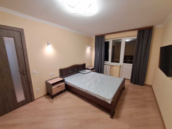 2-кім. від власника Небесної Сотні перша здача Черновцы