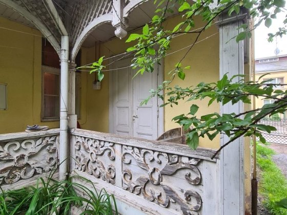 Здається в оренду кв-ра Напівособнячного типу близько до Центру Ужгород