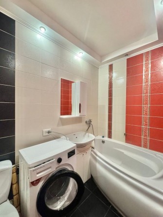 1-кімн. в районі пр. Свободи (Прокофʼєва) з рем., меблями і технікою - фото 1