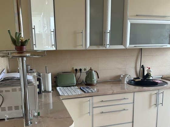 Терміново здається 2 км кварт Хотинська, вільна, ключі! Чернівці