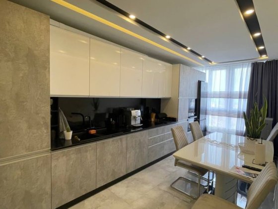 Здається шикарна 2 кім новобудова Руська р-н меблі Майя! Черновцы