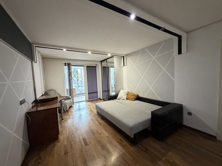 Здається 3х кімнатна чешка Комарова - фото 1