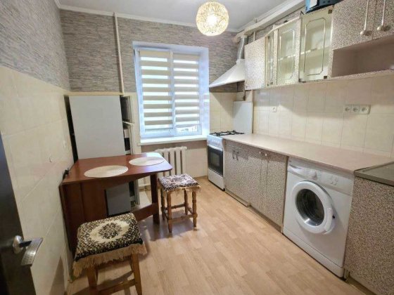 Здається 1 кімнатна квартира в ЦЕНТРІ міста на вул.ТИСМЕНЕЦЬКА Чернівці