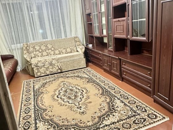 Здається 3 кімнатна «чешка», Ентузіастів Чернівці