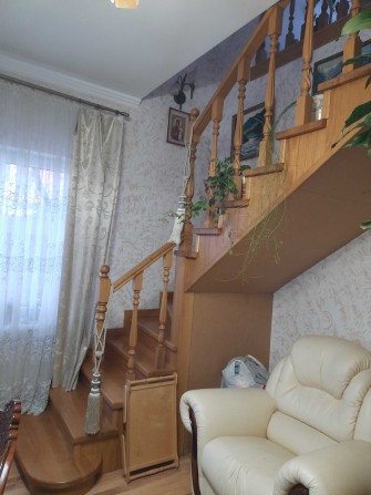 Здаю в оренду кімнату на 2-поверсі в особняку. - фото 1