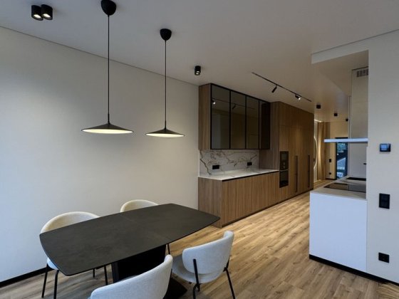 Оренда 2кімнатної квартири в клубному будинку Рівненська Чернівці