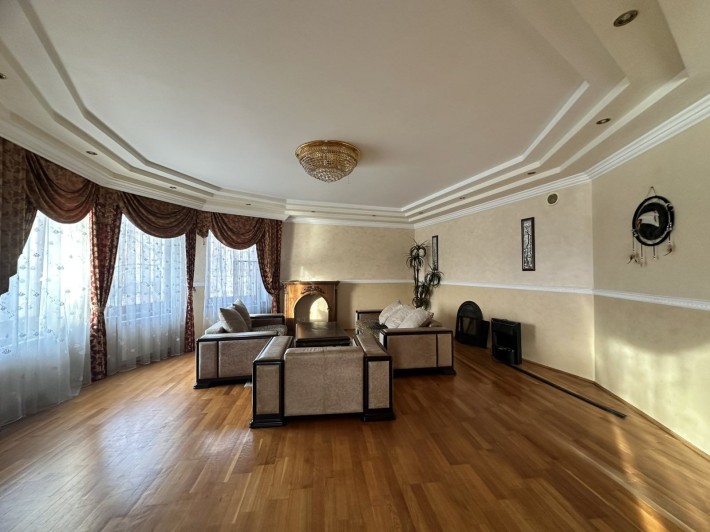 Здається 5 ти кімн. Кв. На НАБЕРЕЖНІЙ - фото 1